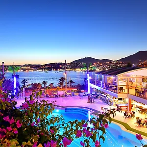 https://tropicana-beach-bodrum.aegeanhotels.net