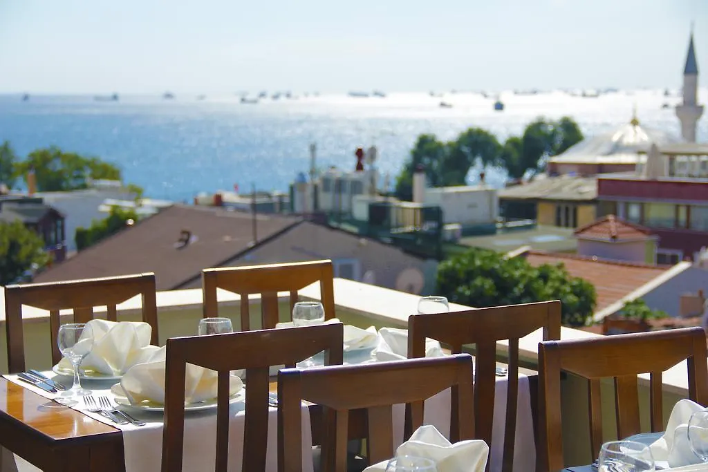 Hotel Erguvan - Special Category İstanbul 4*,