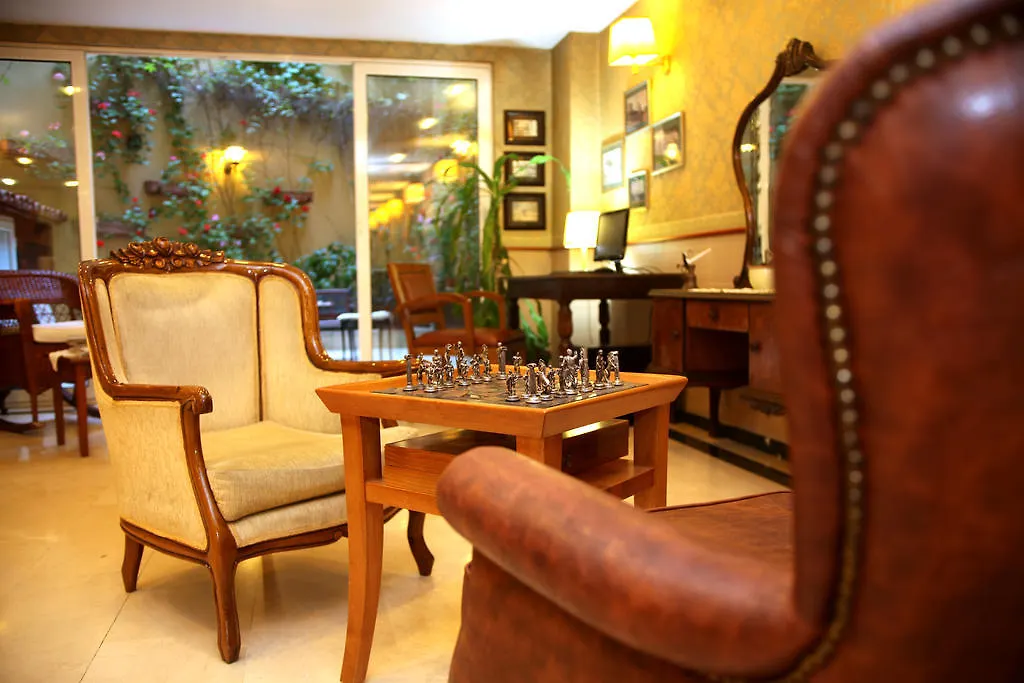 Hotel Erguvan - Special Category İstanbul